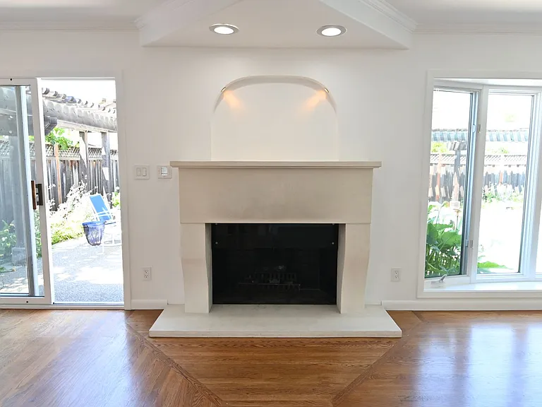 3655 Mona Way — Photo 10