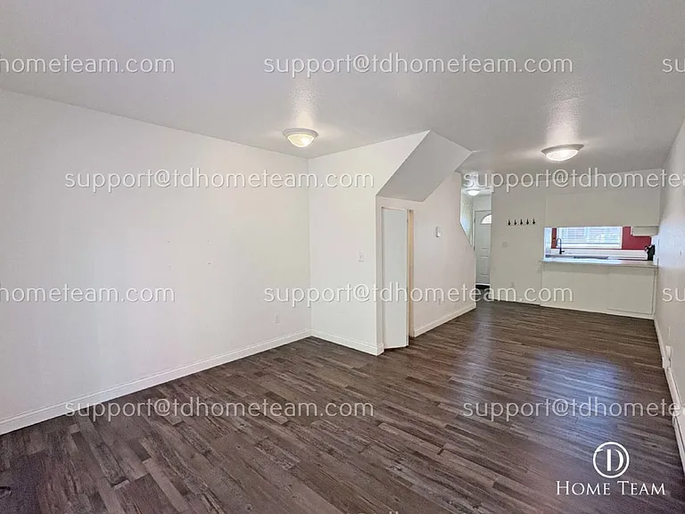 1916 E Fir St — Photo 6