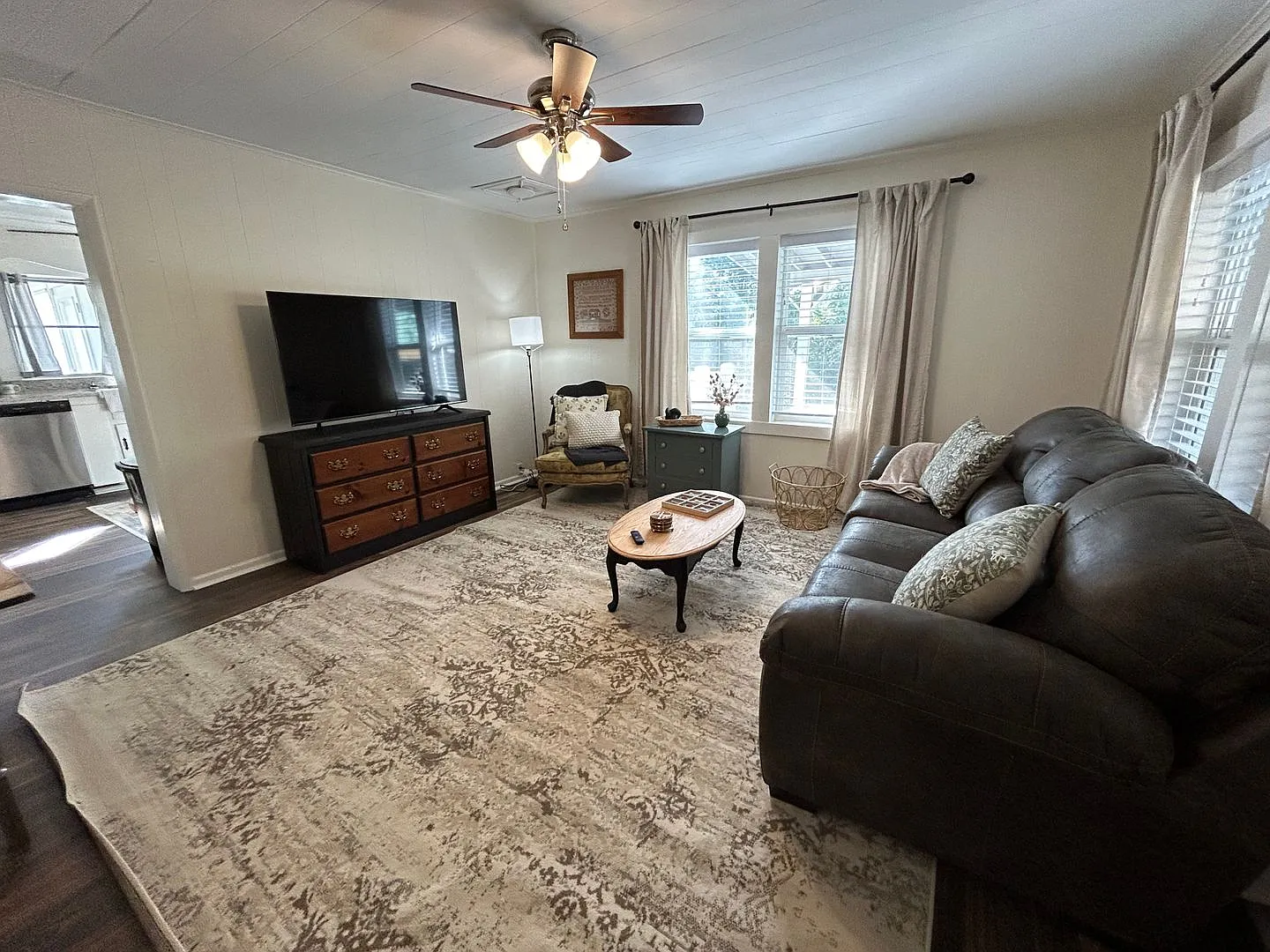 Furnished 2/2 House in Downtown Ellijay- $1,995 — Photo 4