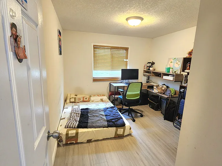 745 Laurelwood Dr — Photo 11