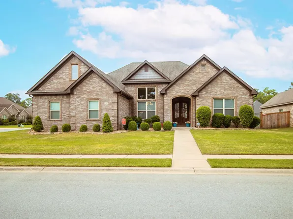 3739 Buckskin Rd, Benton, AR 72015