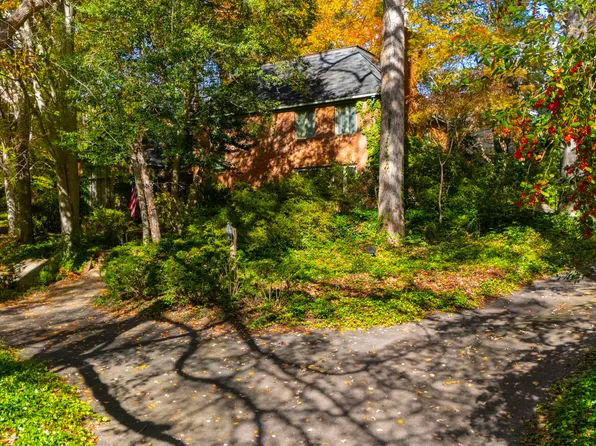 906 Marlowe Rd, Raleigh, NC 27609