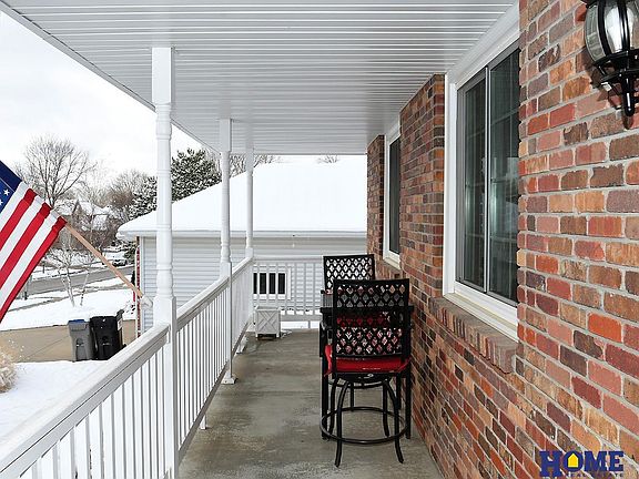 3rd image of 4710 Birch Hollow Dr