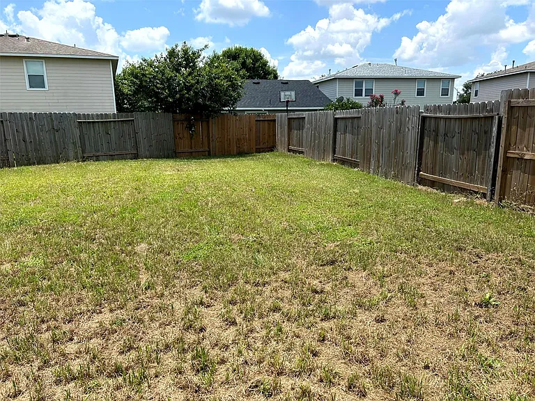 19835 Mallard Point Ct — Photo 8