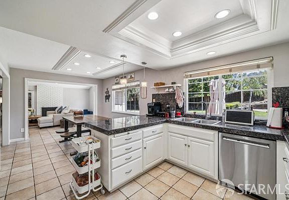 4th image of 4532 Blackburn Ct