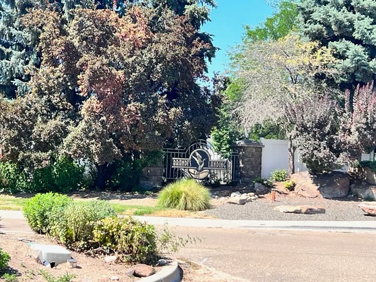 8137 W Waterfowl Ave — Photo 32