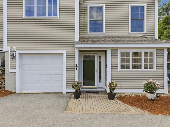 21 Sandstone Rd #21, Westford, MA 01886