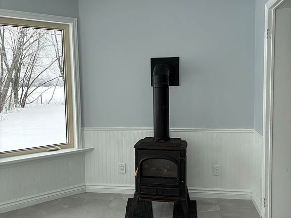 3rd image of 7989 Concession 6 Rd