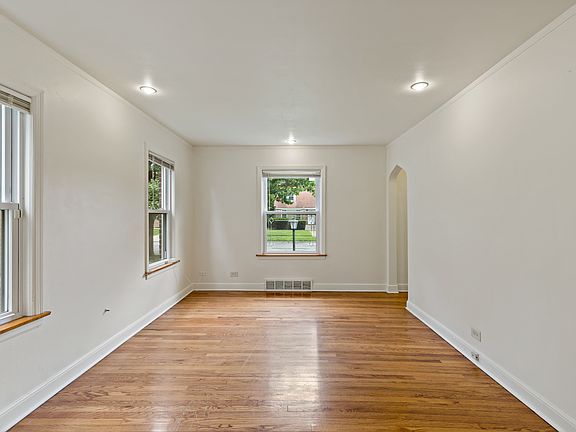 2nd image of 14326 S Michigan Ave