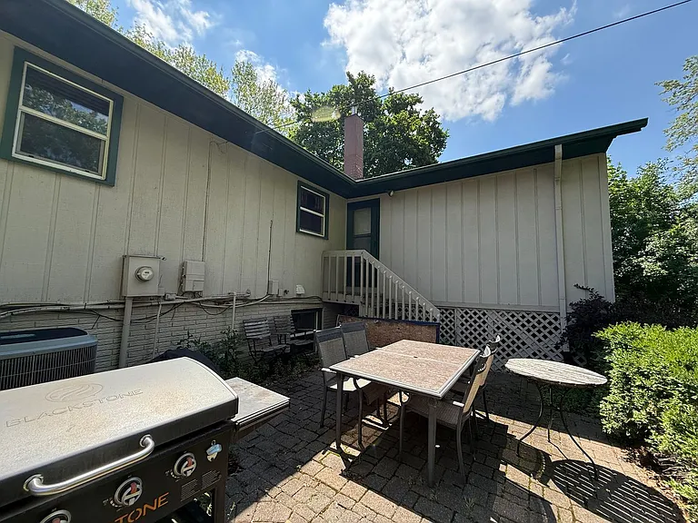 21 Highland Dr — Photo 17