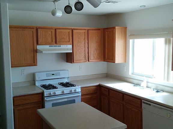3rd image of 6134 Osaka Pearl St