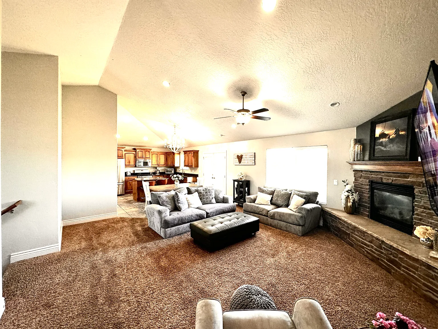 1808 E 2000 S — Photo 2