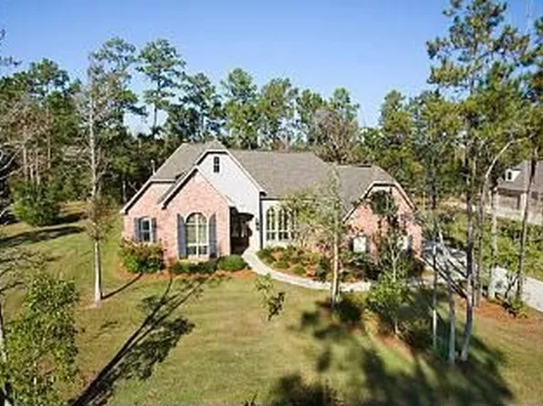 568 Pelican Ridge Dr, Madisonville, LA 70447