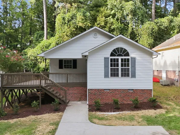 1065 Windrace Trl, Sanford, NC 27332