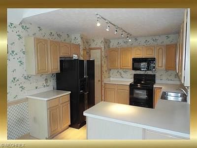3rd image of 15266 Trails Lndg