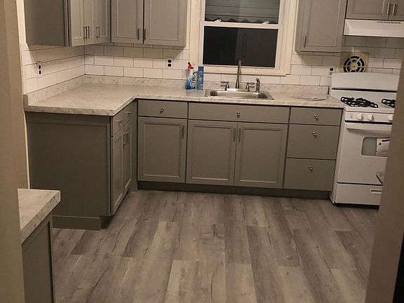 Newly updated Kitchen w/ all new appliances