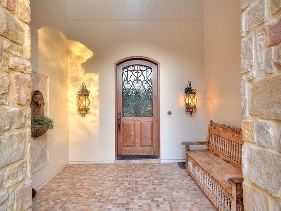 3rd image of 2943 La Ventana Pkwy