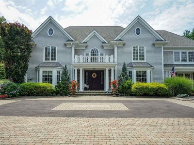 270 Foxhunt Crescent, Syosset, NY, 11791