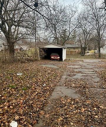 4th image of 1762 Milburn Ave