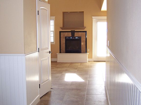 Front entry toward greatroom