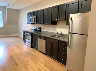 1226 N Calvert St APT 4, Baltimore, MD 21202