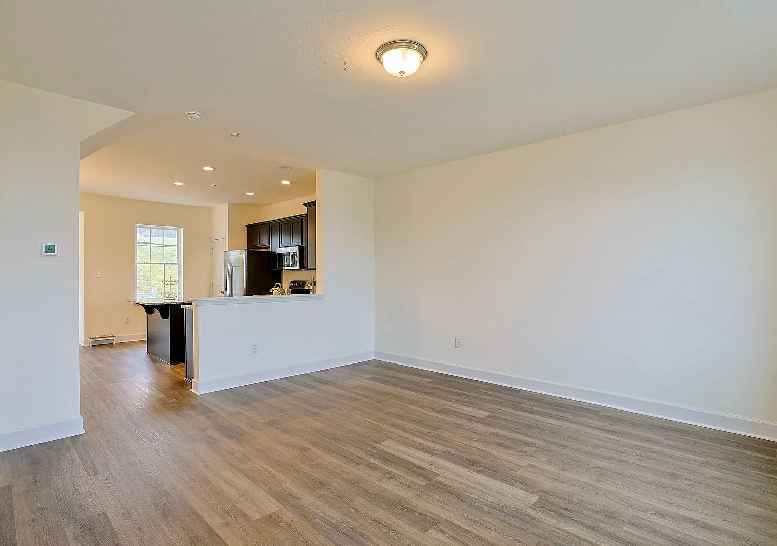 3 Bedroom Townhome! — Photo 4