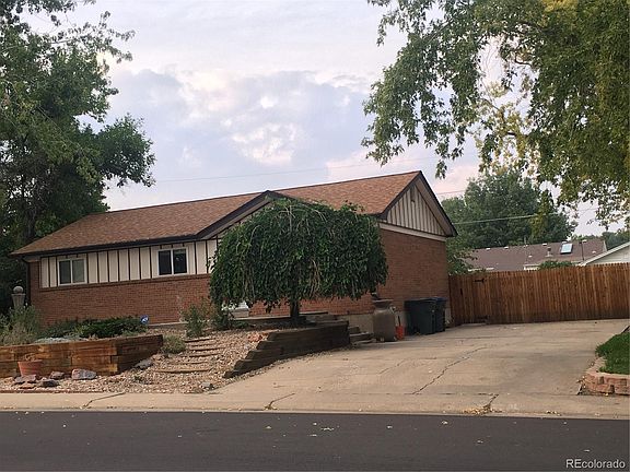 2nd image of 889 Dean Dr