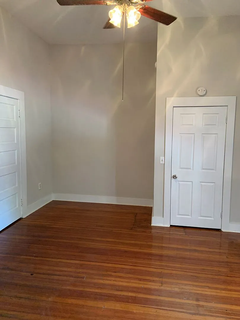 4 Bedroom/2 bathroom Unit of a Duplex Available August 2027 — Photo 3