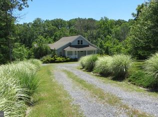 97 Nokomis Trl, Hedgesville, WV 25427
