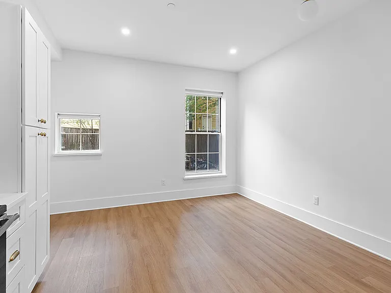 31 Hope St #104 — Photo 7