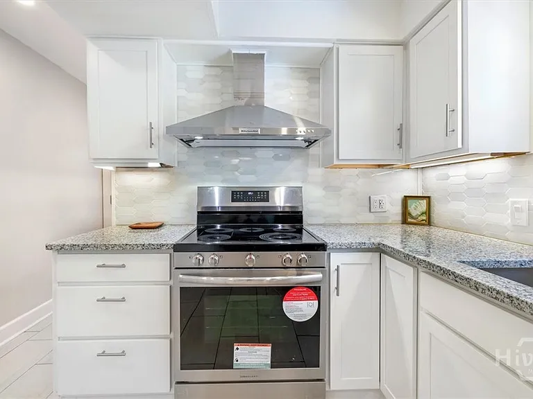 620 Valleybrook Rd — Photo 13