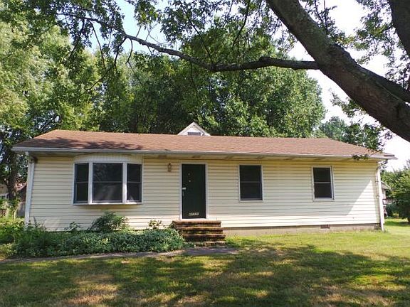 3rd image of 21331 Ann St
