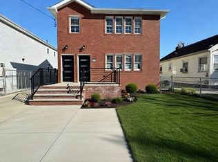 145-11 167th St #2FAM, Jamaica, NY 11434
