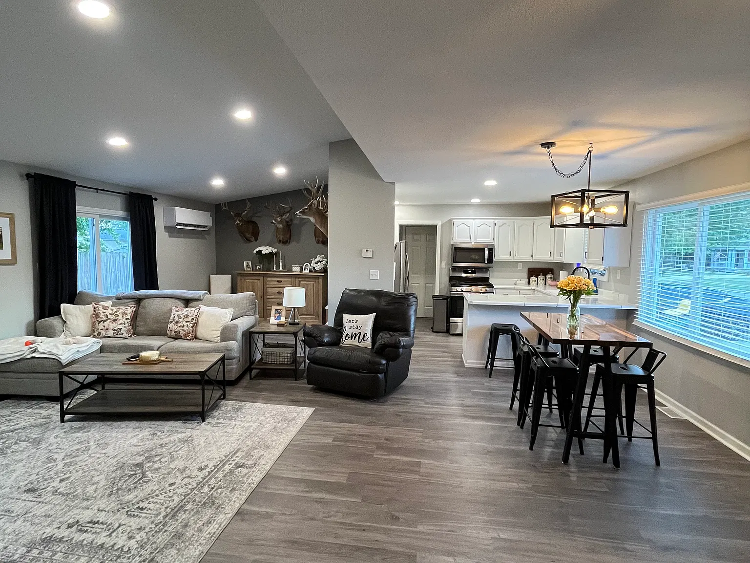 3 bed, 1510 sqft, $1,600 — Photo 2