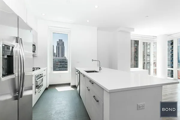 Rented by Bond New York | media 60