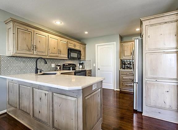 5th image of 1903 Shirley Ct