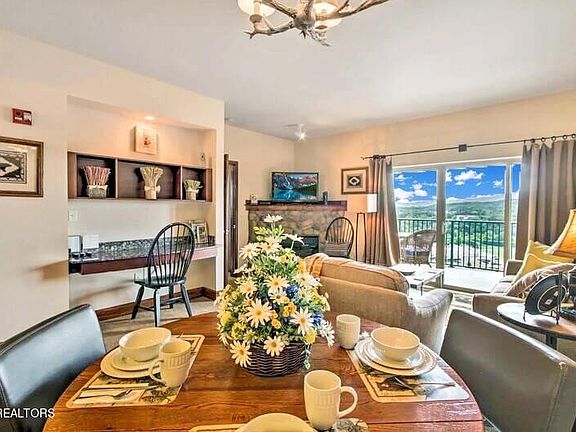 5th image of 410 Big Bear Way