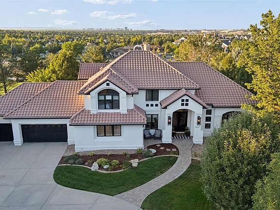 4th image of 8571 Colonial Drive