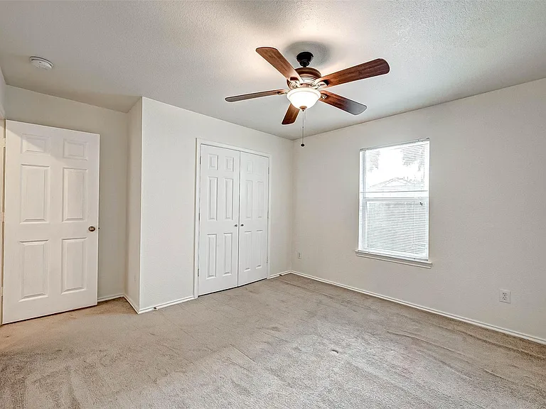7910 Raven Creek Ln — Photo 25