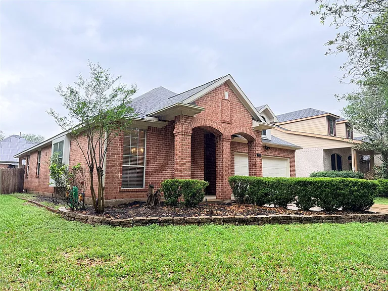 211 Briar Trace Ln — Photo 7