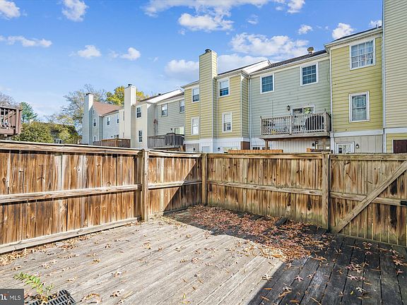4th image of 1515 Marlborough Ct