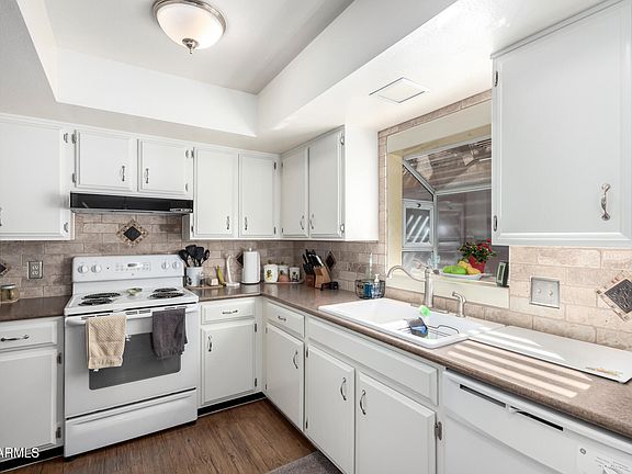 4th image of 25236 S LAKEWAY Drive