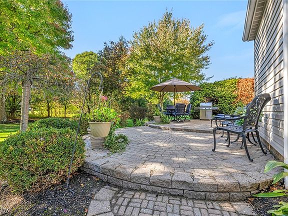 3rd image of 9970 Forest Lake Dr
