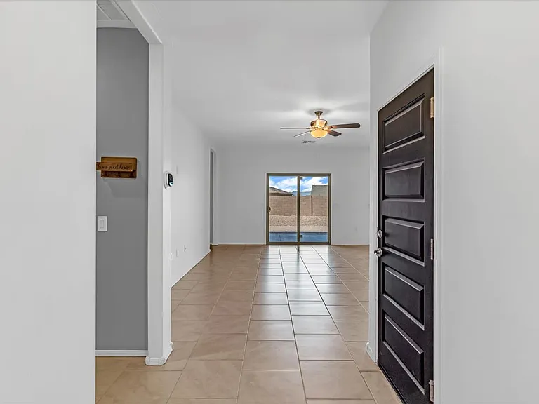 7510 W Corona Rd — Photo 6