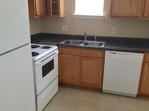 5th image of 1110 Lizardi St
