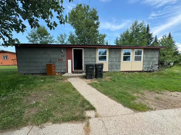 20 Clubhouse Dr, Kincheloe, MI 49788