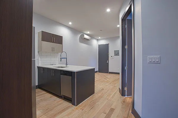 Rented by Nooklyn NYC LLC | media 17