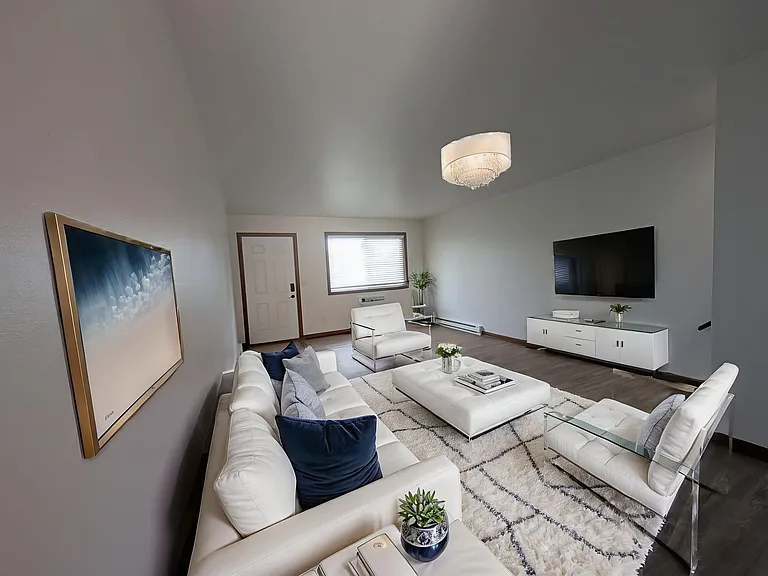 1516 Vogt Dr — Photo 35