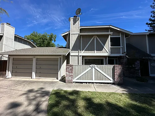 1835 Westminster Ct #1 Photo 1