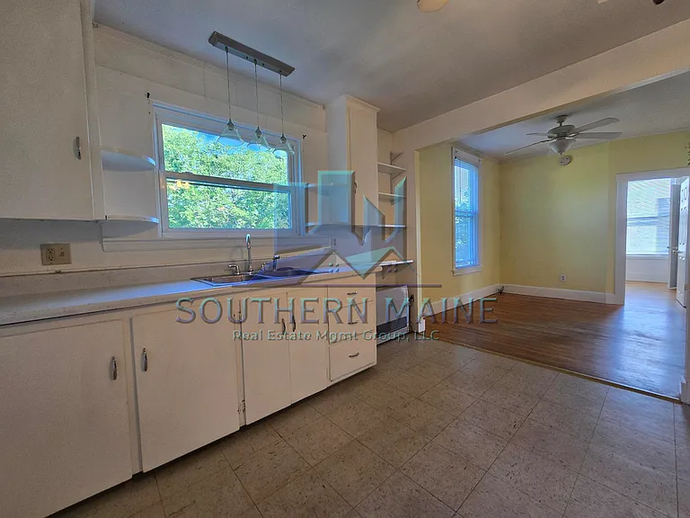 10 Grove St #3 — Photo 6